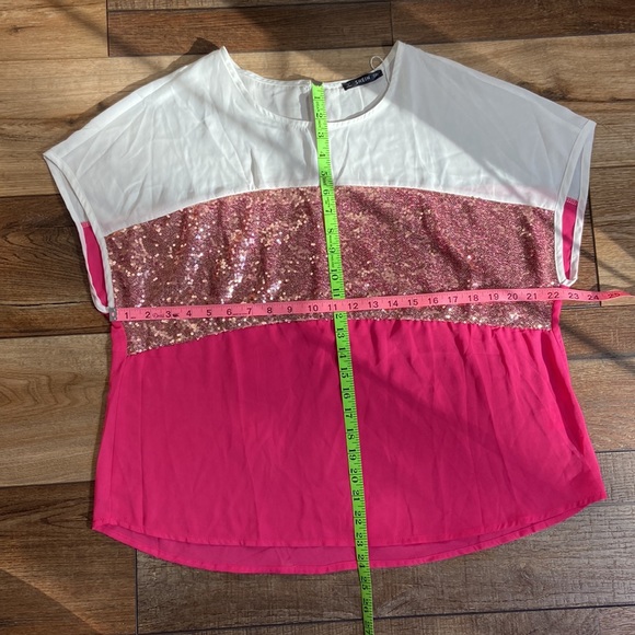 Shein Short Sleeve Color Block and Sequin Blouse Size Extra Large - Picture 6 of 6